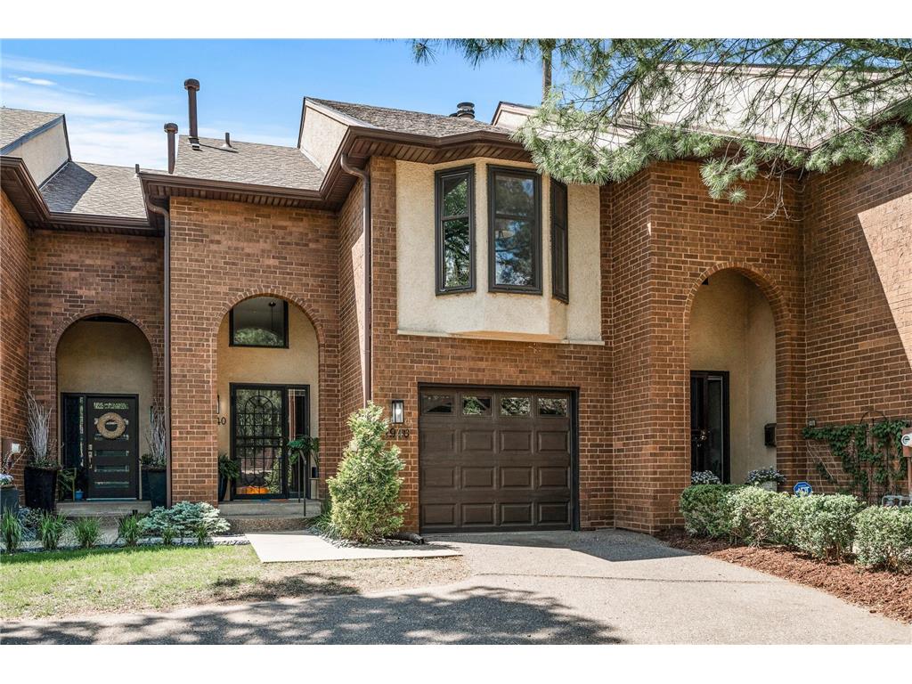 1940 Dupont Avenue S Minneapolis MN 55403 7000485 image4