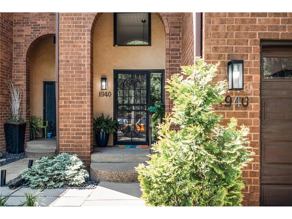 1940 Dupont Avenue S Minneapolis MN 55403 7000485 image5