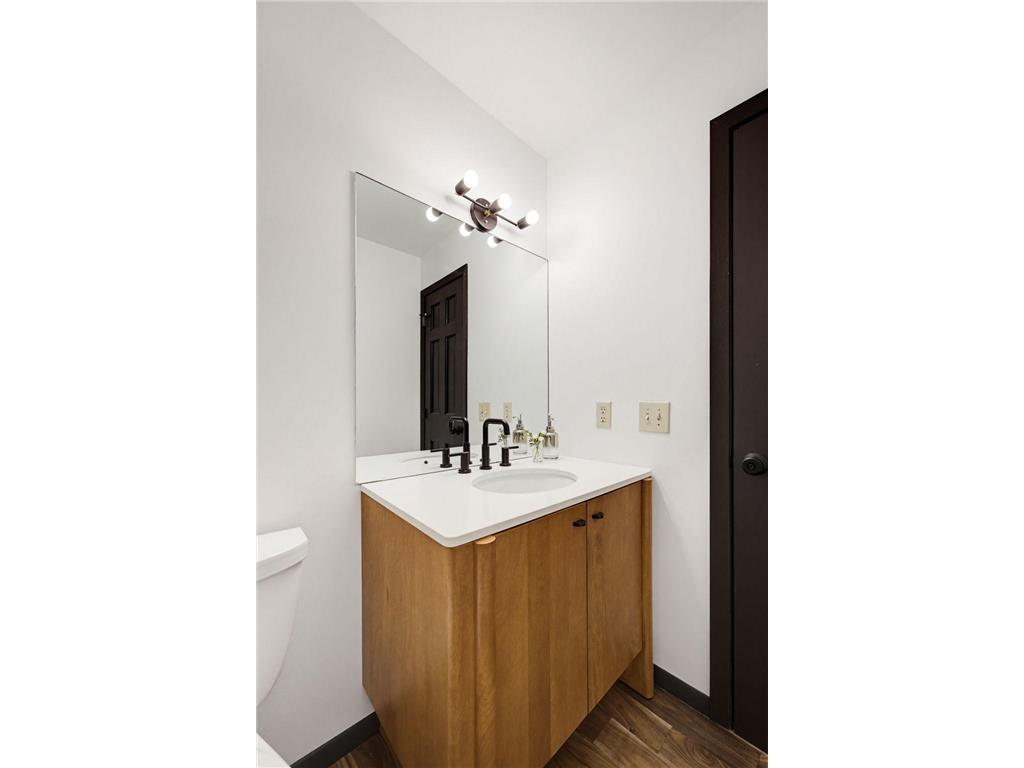 1940 Hunter Lane Mendota Heights MN 55118 7076755 image32
