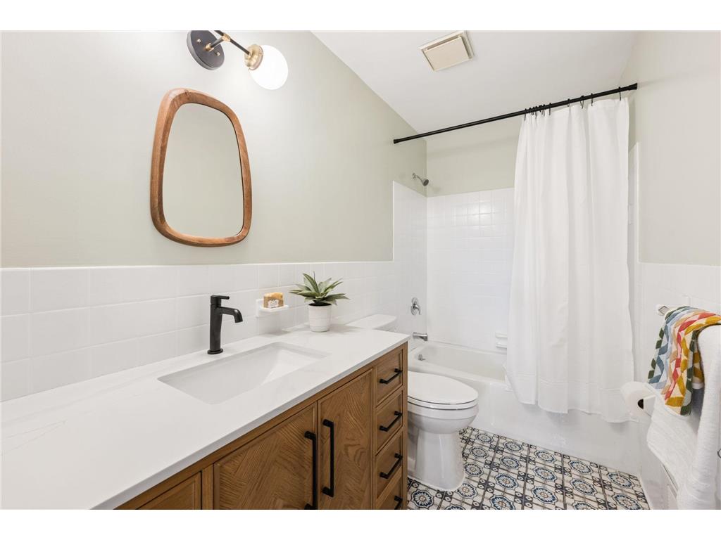 1940 Hunter Lane Mendota Heights MN 55118 7076755 image67