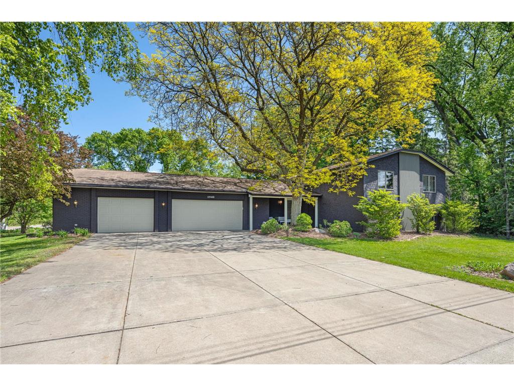 1940 Hunter Lane Mendota Heights MN 55118 7076755 image79
