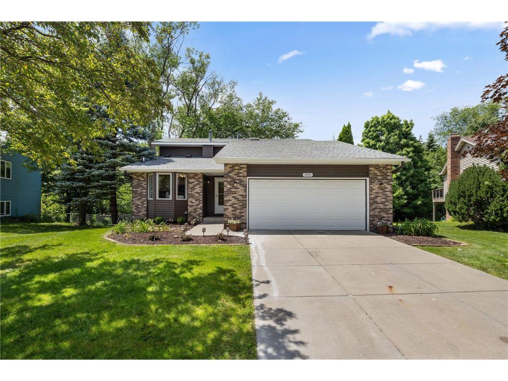 1941 Berkshire Drive Eagan MN 55122 7098080 image1