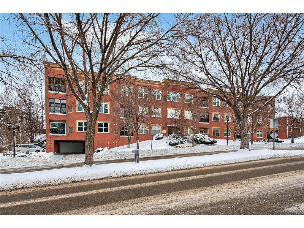 1941 Ford Parkway #102 Saint Paul MN 55116 7006512 image1