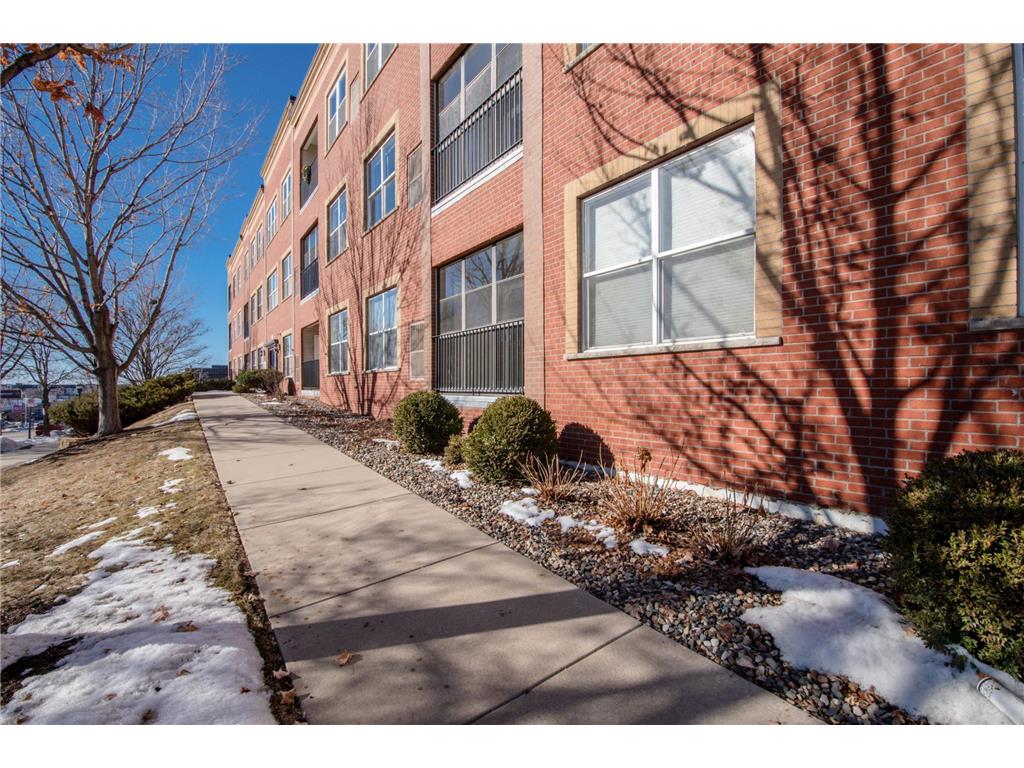1941 Ford Parkway #107 Saint Paul MN 55116 7006860 image1
