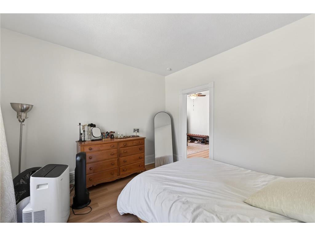 1942 Lincoln Street NE Minneapolis MN 55418 7061374 image10