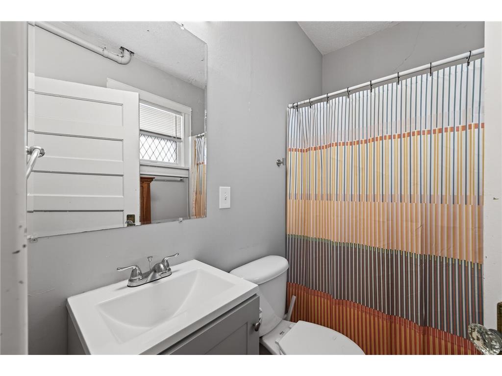 1942 Lincoln Street NE Minneapolis MN 55418 7061374 image23