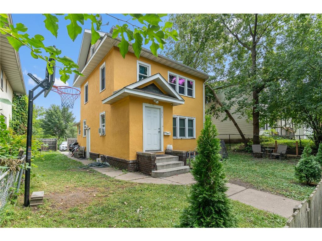 1942 Oliver Avenue N Minneapolis MN 55411 7008902 image1