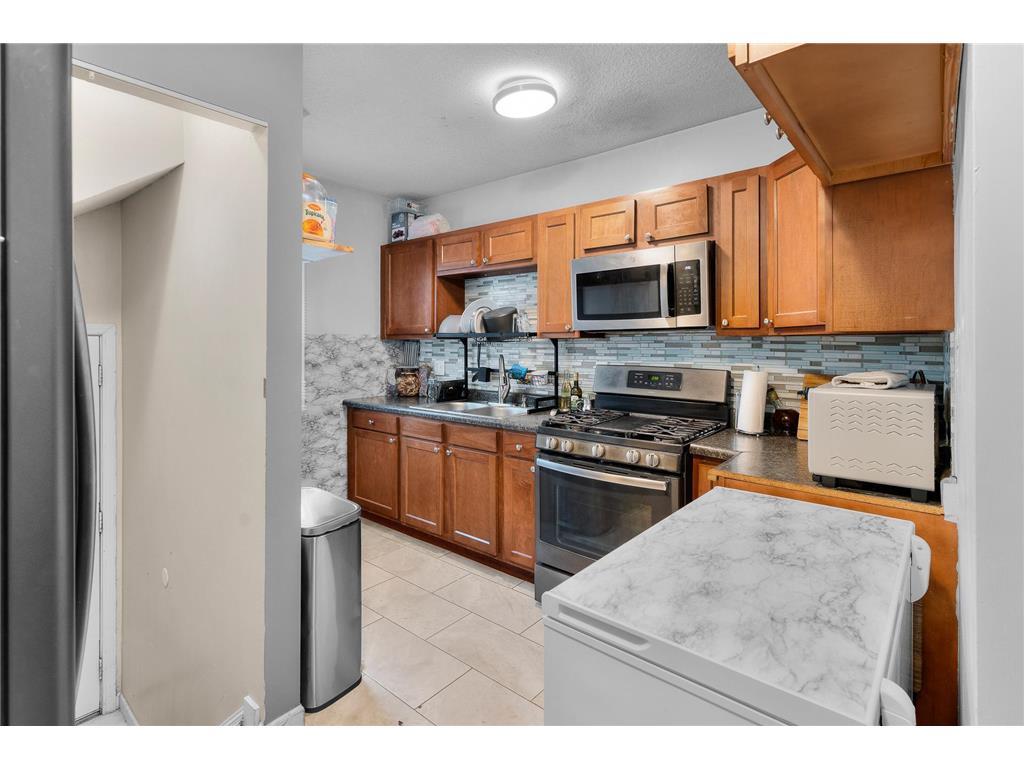 1942 Oliver Avenue N Minneapolis MN 55411 7008902 image15