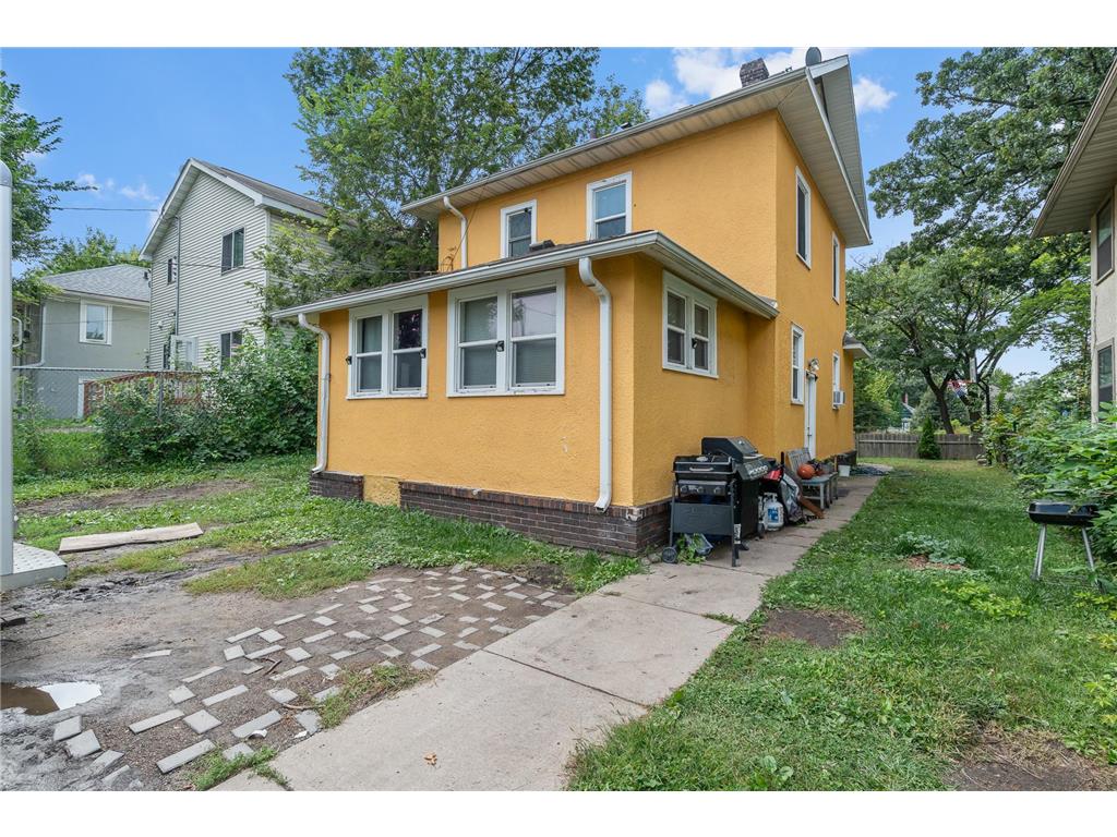 1942 Oliver Avenue N Minneapolis MN 55411 7008902 image4