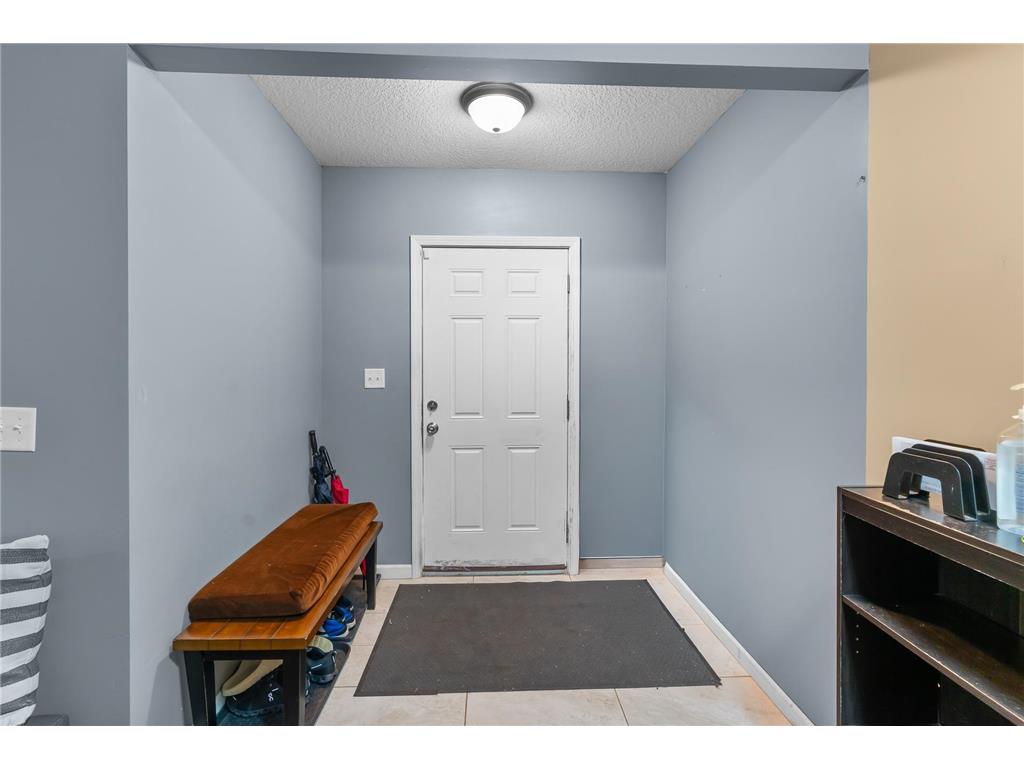 1942 Oliver Avenue N Minneapolis MN 55411 7008902 image8