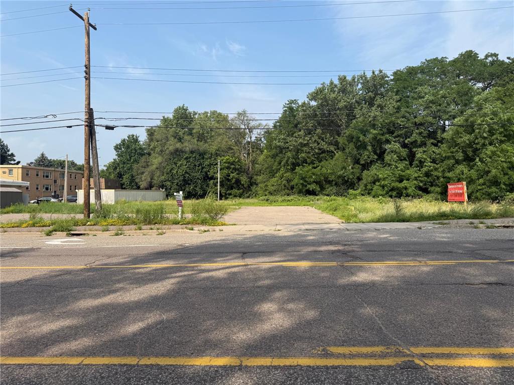 1943 Rice Street Roseville MN 55113 7022099 image2