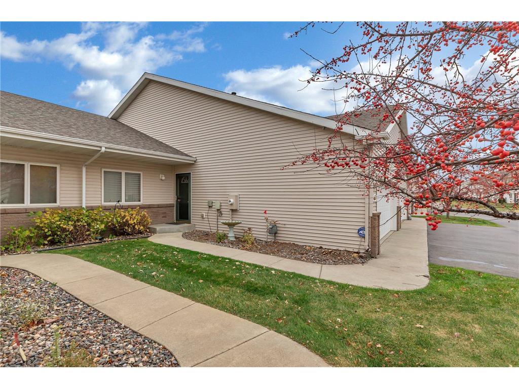 1944 27th Street SE #D Saint Cloud MN 56304 6615310 image1