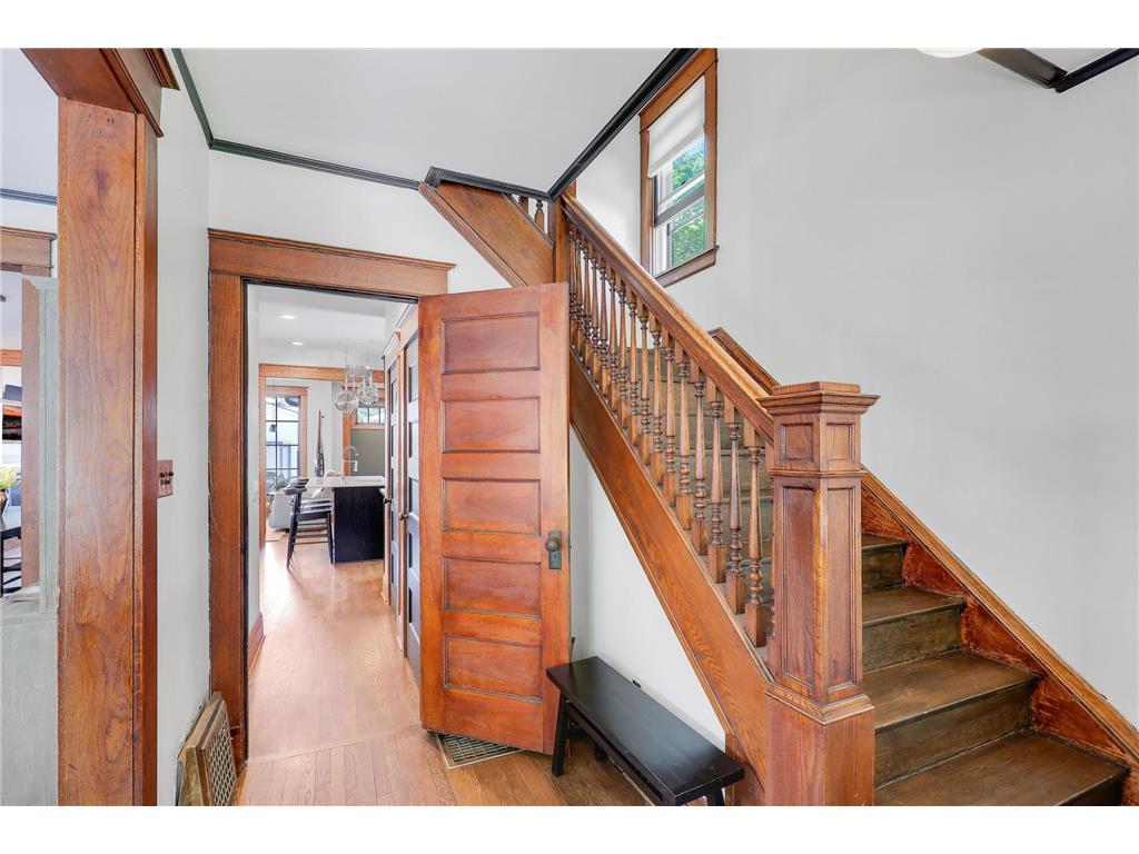 1944 Ashland Avenue Saint Paul MN 55104 7070425 image10