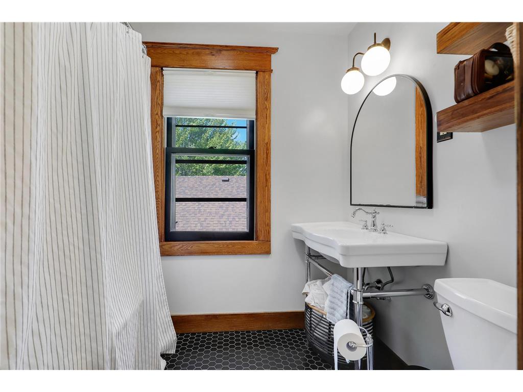 1944 Ashland Avenue Saint Paul MN 55104 7070425 image47