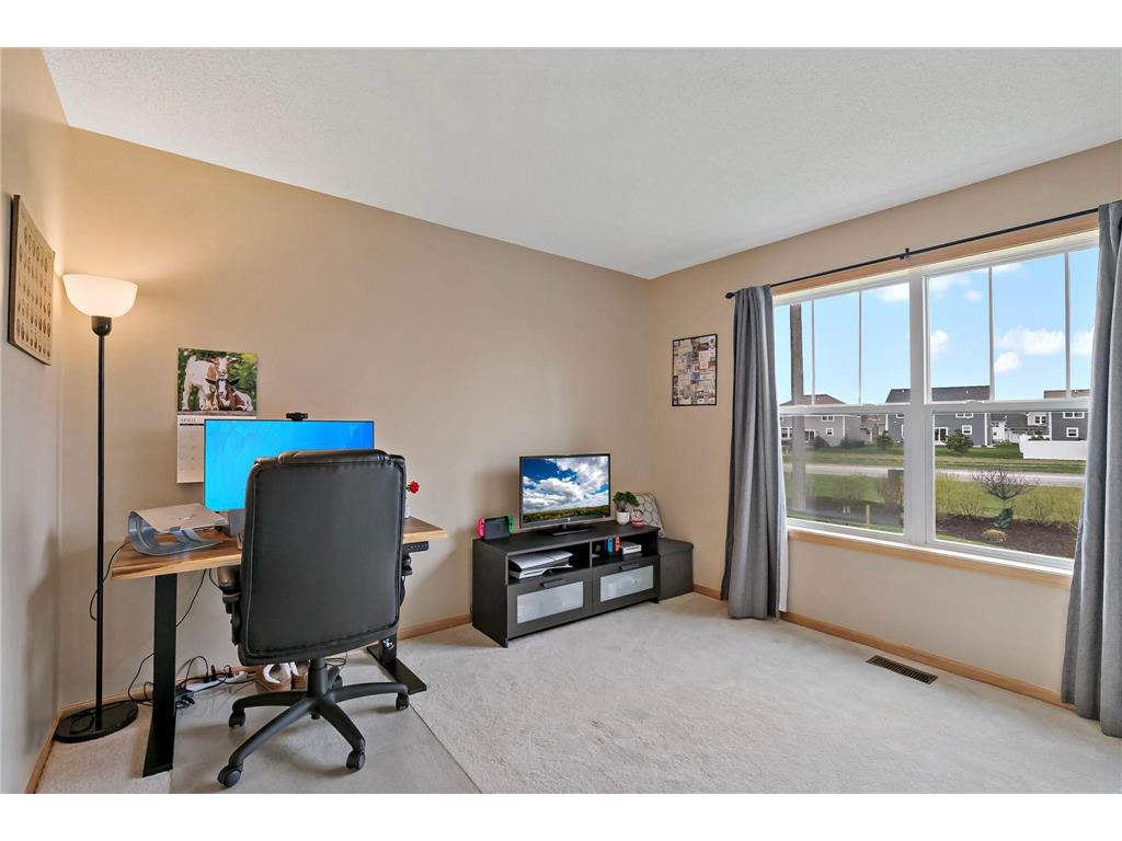 1944 Commonwealth Boulevard #4 Chanhassen MN 55317 7026071 image28