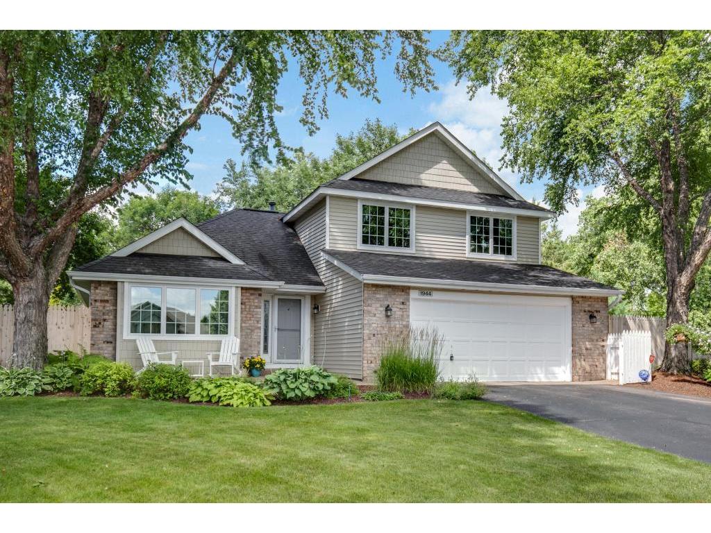 1944 Orchard Drive, Woodbury, MN 55125 MLS 5266986 Edina Realty