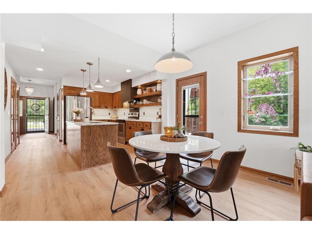 1945 Division Street N North Saint Paul MN 55109 7086605 image13