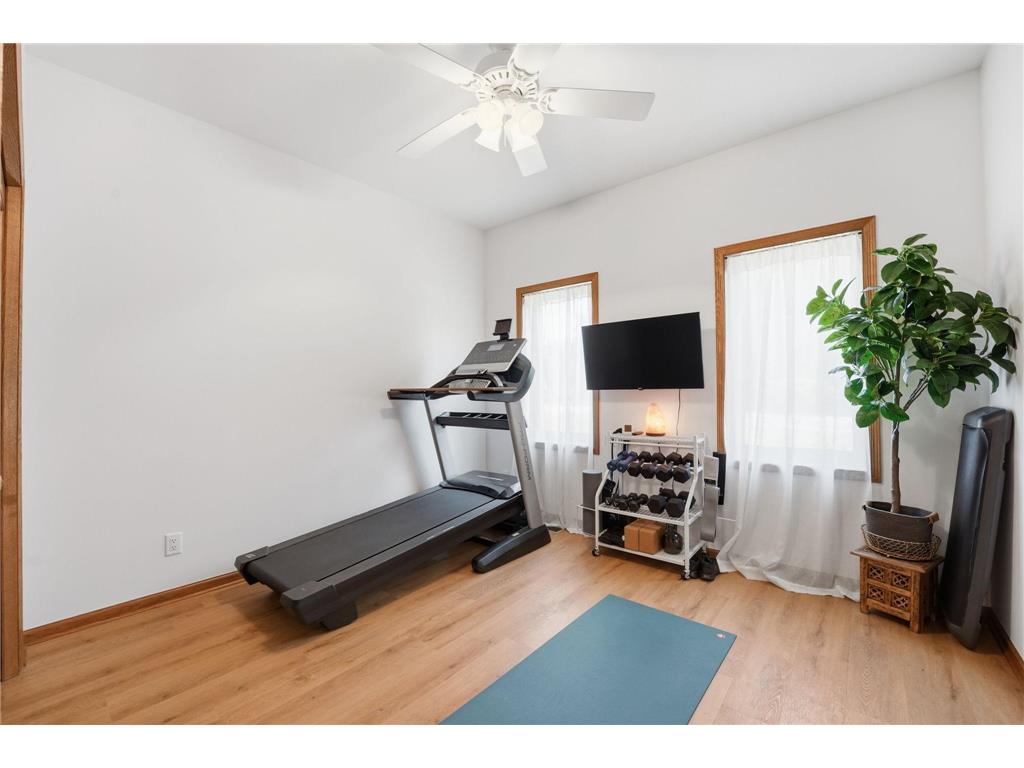 1945 Division Street N North Saint Paul MN 55109 7086605 image20