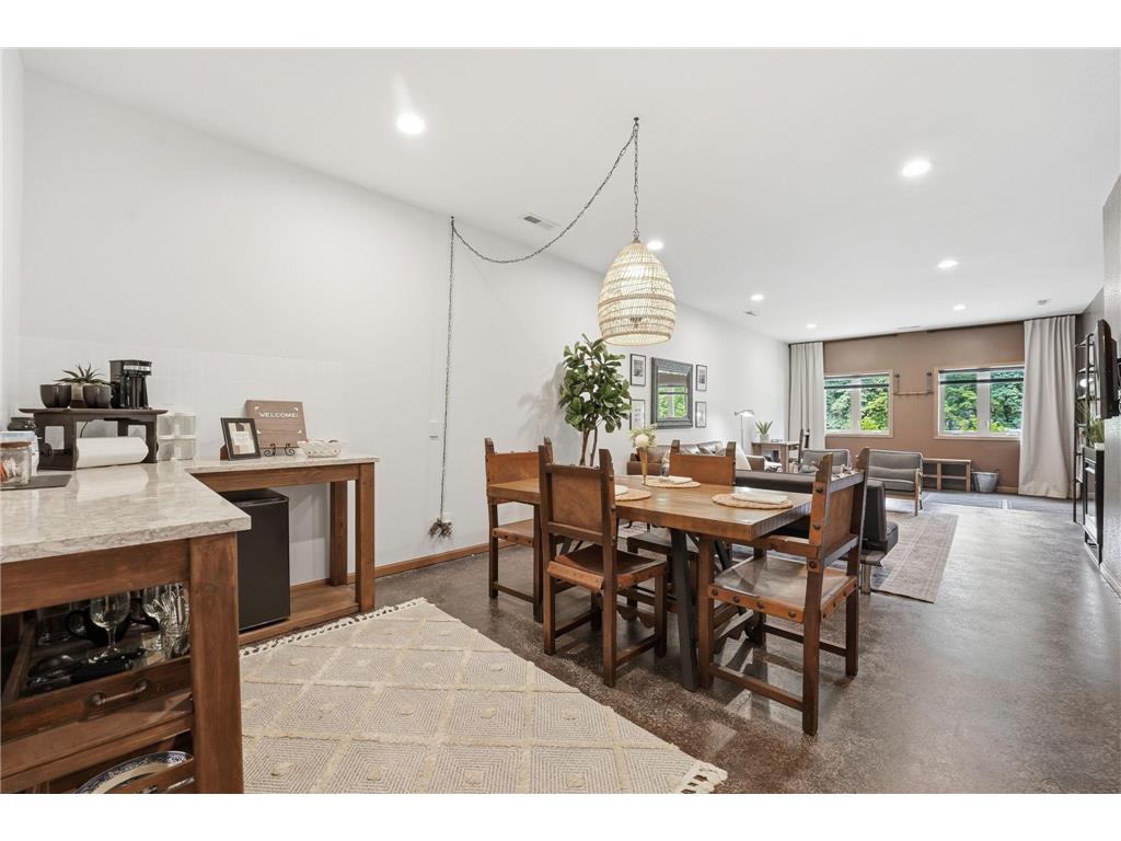 1945 Division Street N North Saint Paul MN 55109 7086605 image28