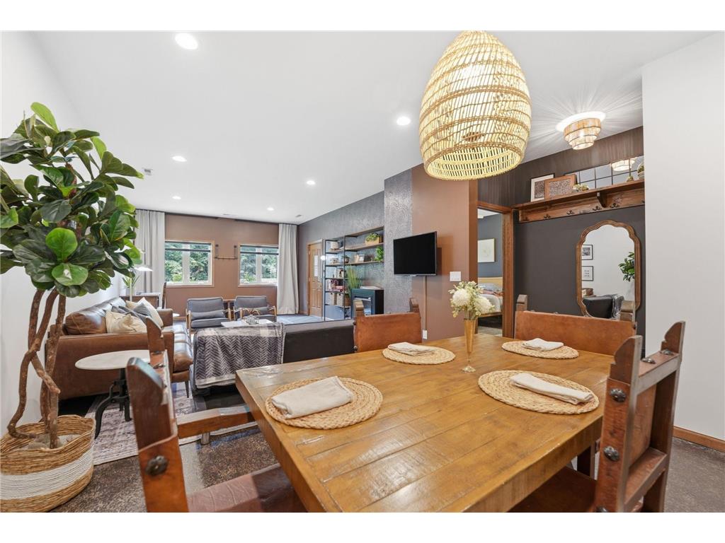 1945 Division Street N North Saint Paul MN 55109 7086605 image31