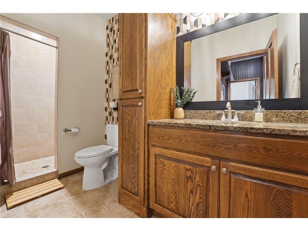 1945 Division Street N North Saint Paul MN 55109 7086605 image37