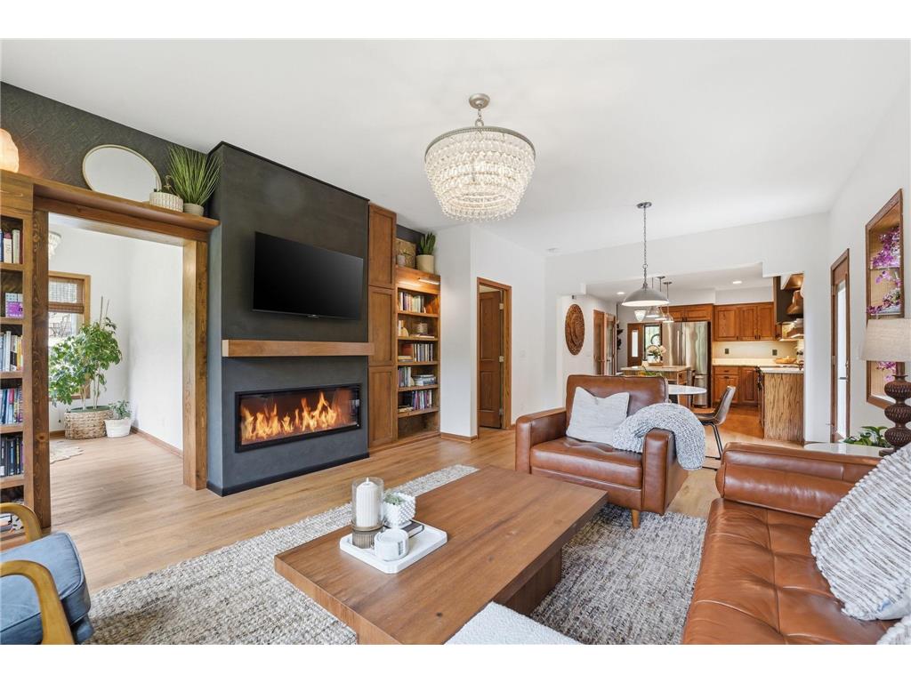 1945 Division Street N North Saint Paul MN 55109 7086605 image7