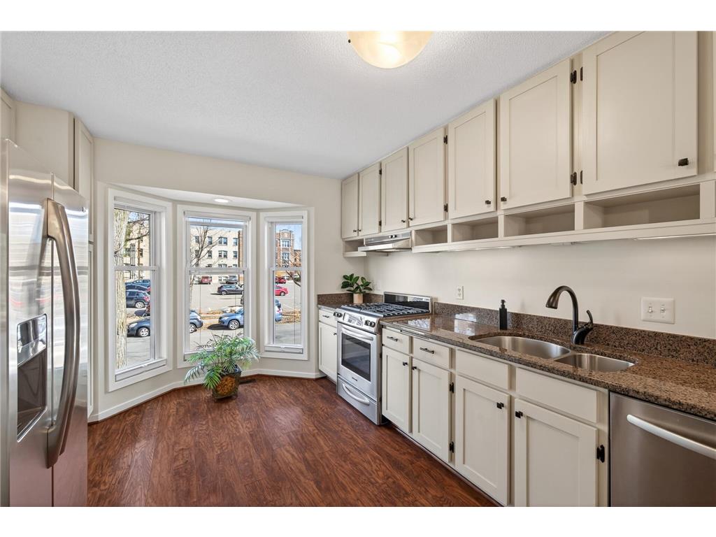 1946 Dupont Avenue S Minneapolis MN 55403 7042614 image11