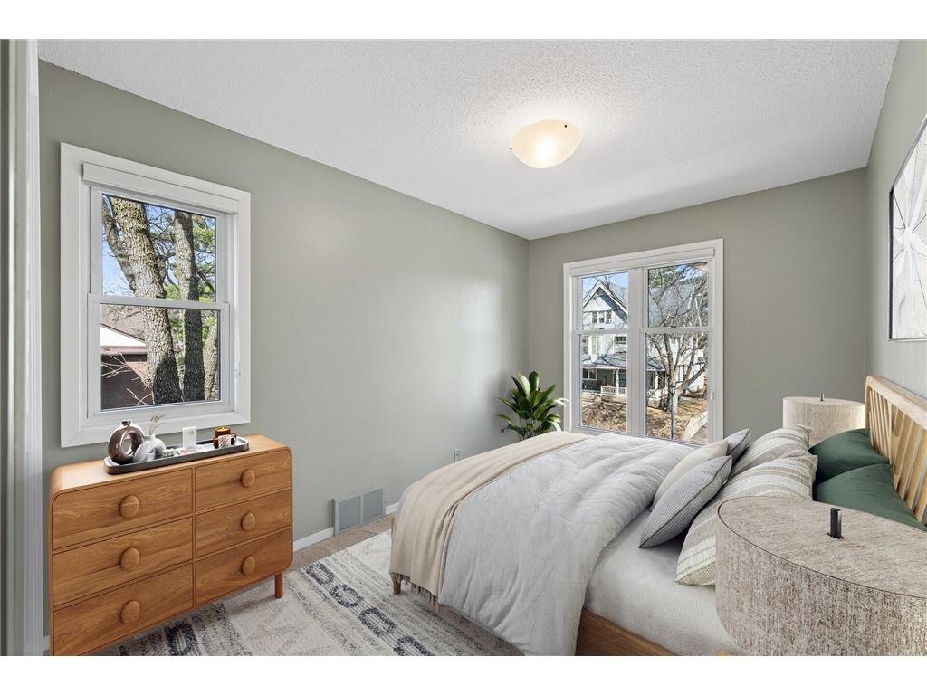 1946 Dupont Avenue S Minneapolis MN 55403 7042614 image21