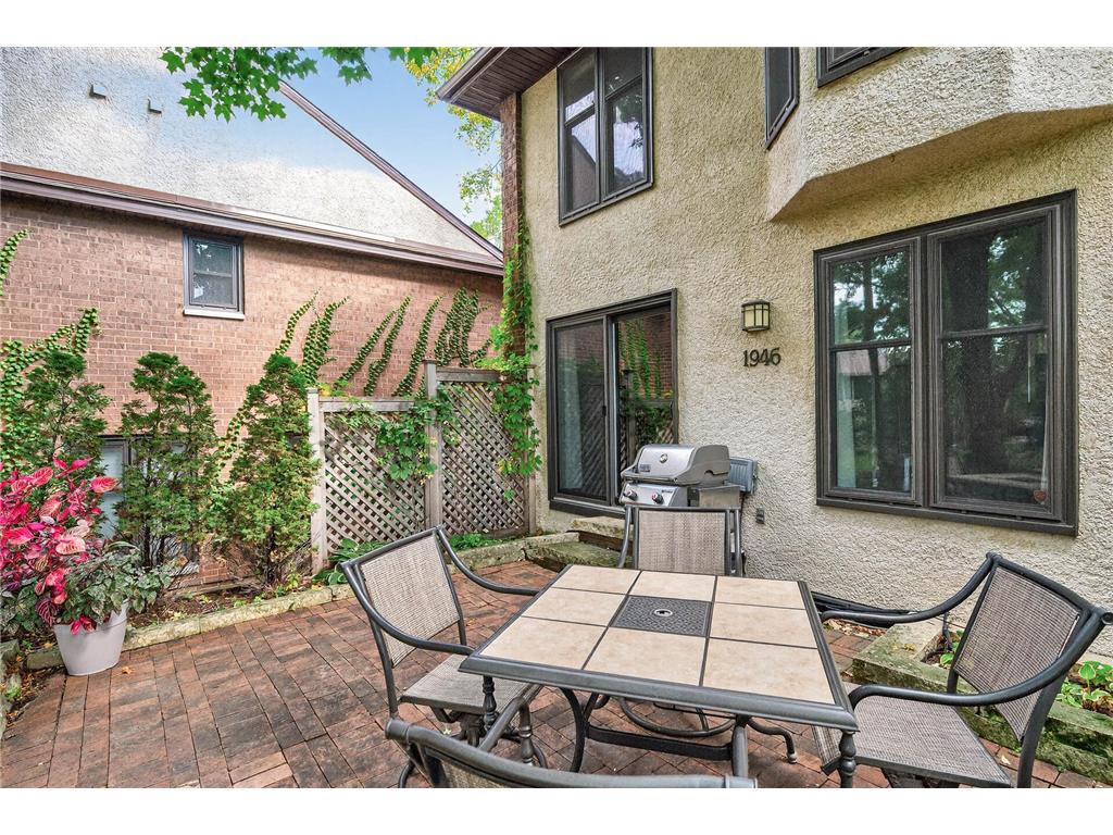 1946 Dupont Avenue S Minneapolis MN 55403 7042614 image27