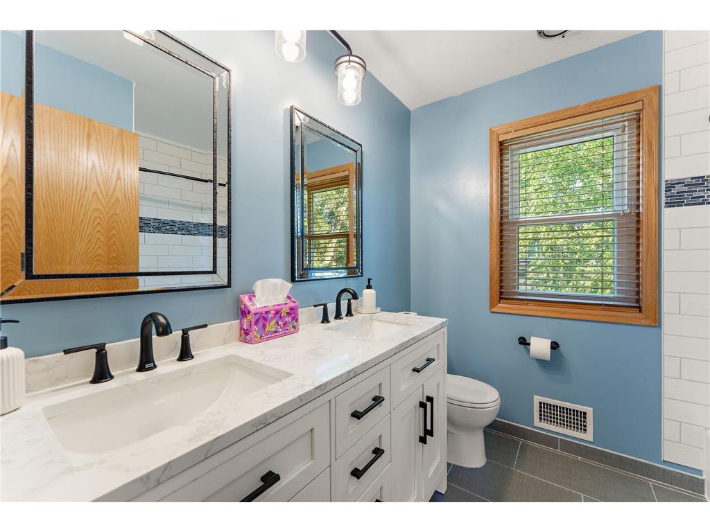 1946 Lochaven Alcove Woodbury MN 55125 7107162 image30