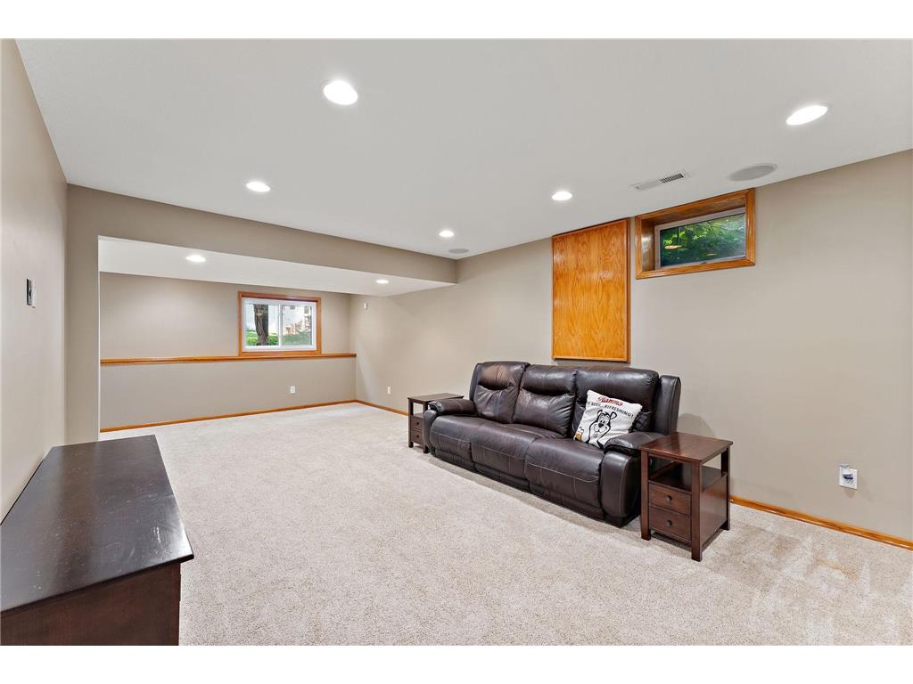 1946 Lochaven Alcove Woodbury MN 55125 7107162 image32
