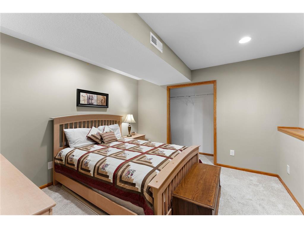 1946 Lochaven Alcove Woodbury MN 55125 7107162 image35