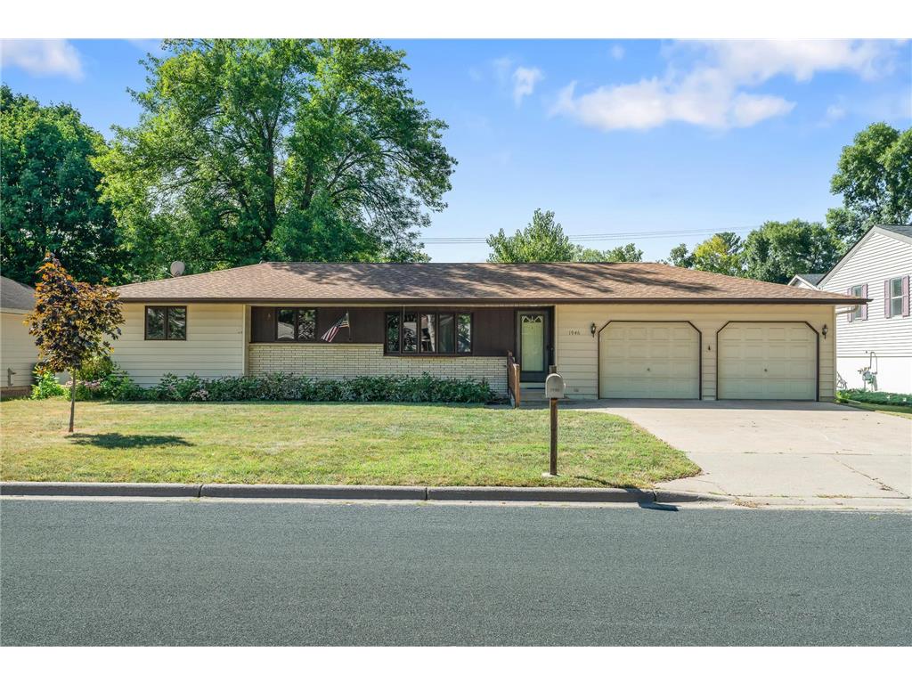 1946 Oak Street Hastings MN 55033 6431625 image1