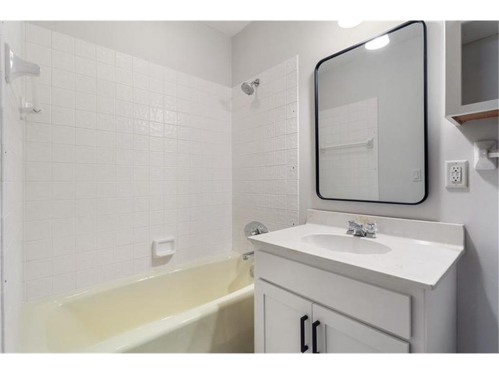 1948 Crown Point Drive Mendota Heights MN 55118 7072078 image19