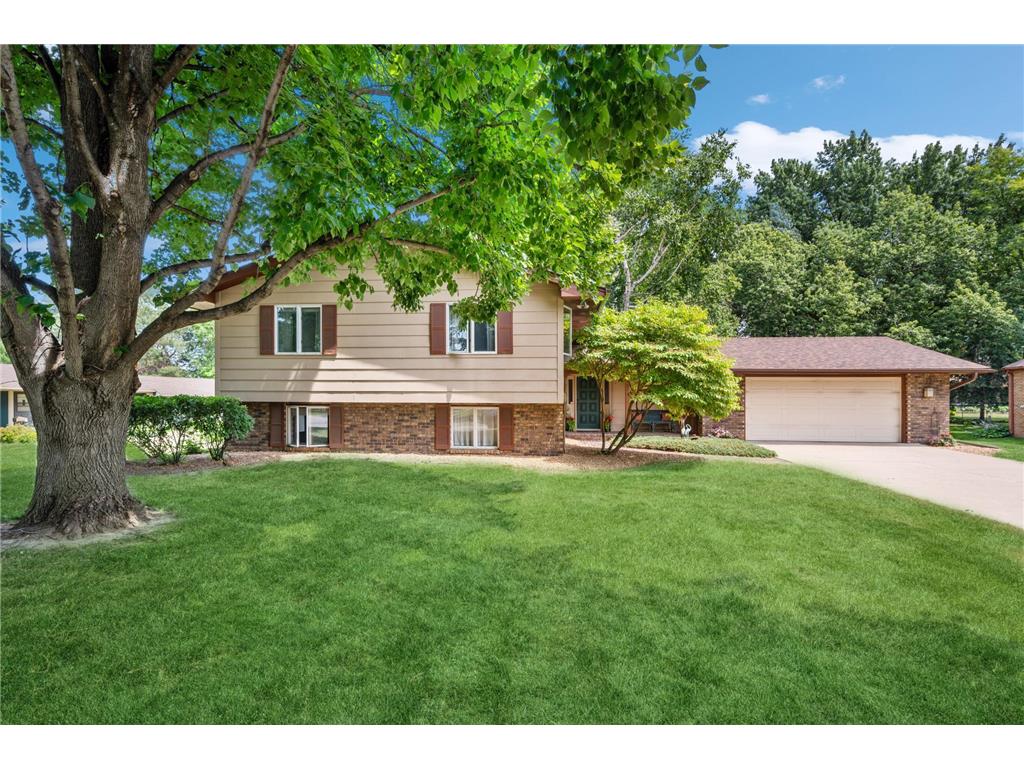1948 Kenwood Drive W Maplewood MN 55117 6401006 image1