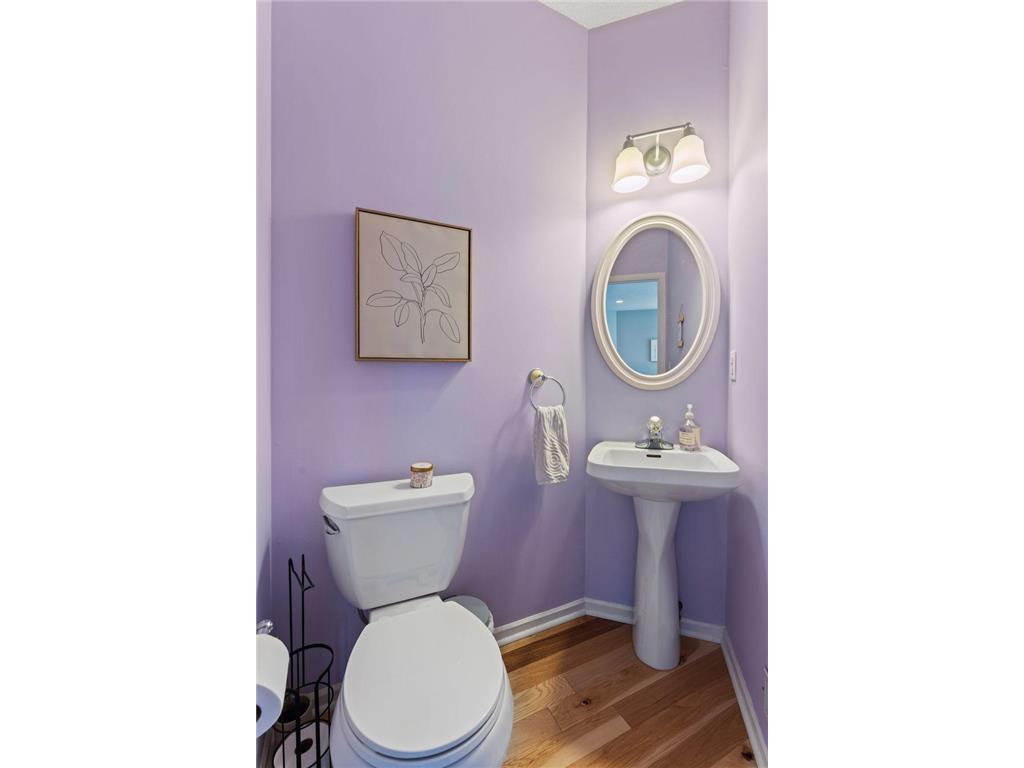 1948 Mainstreet Hopkins MN 55343 7009509 image17