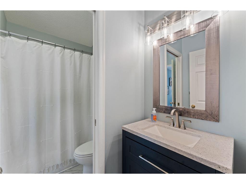 1948 Mainstreet Hopkins MN 55343 7009509 image23