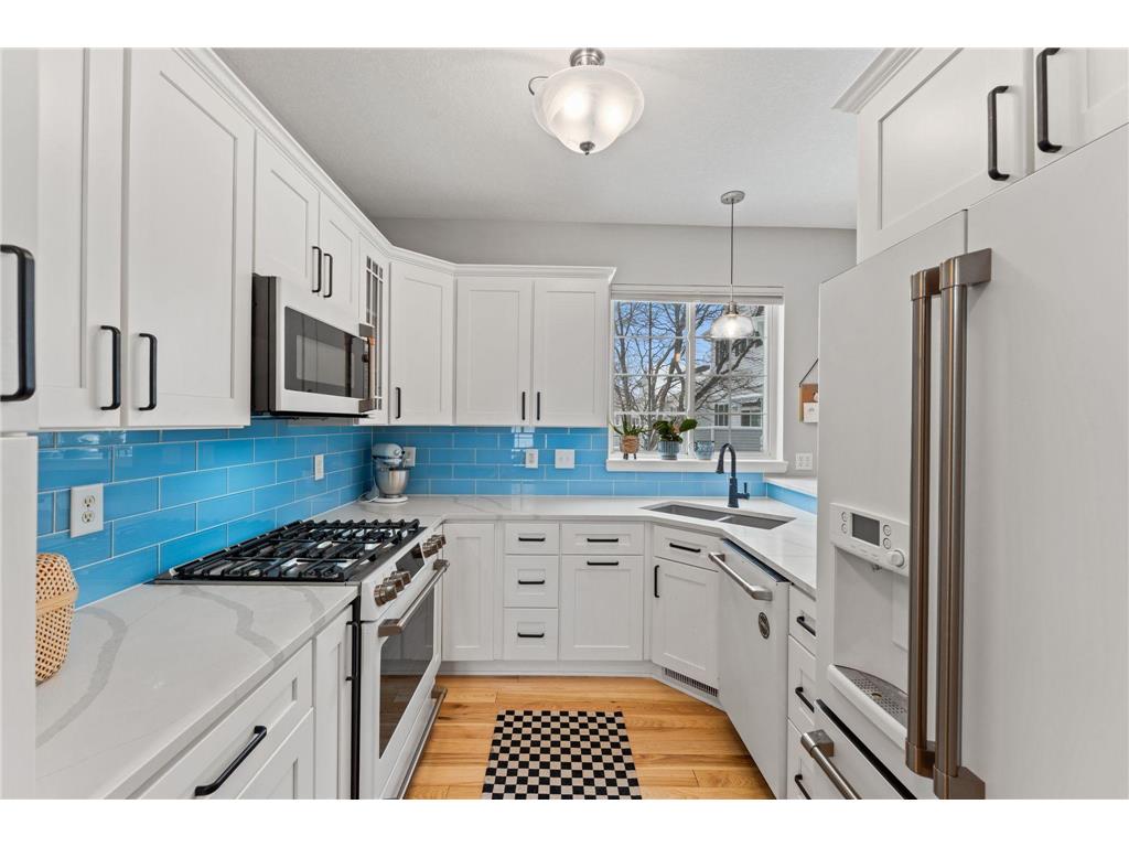 1948 Mainstreet Hopkins MN 55343 7009509 image5