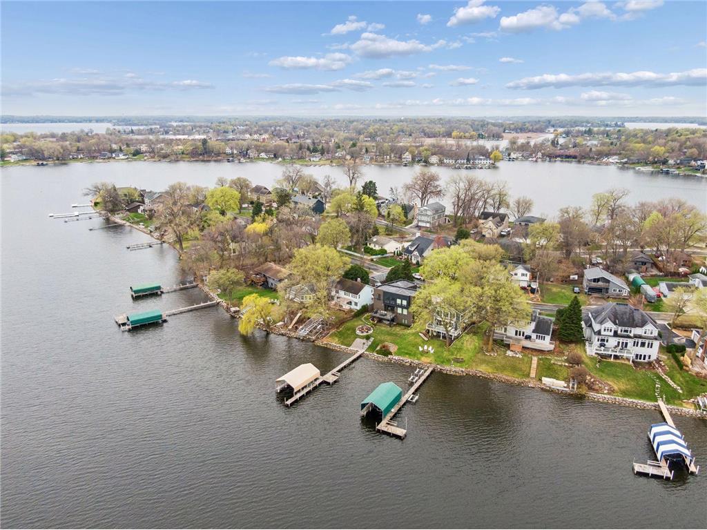 1948 Shorewood Lane Mound MN 55364 - Lake Minnetonka 7025605 image1