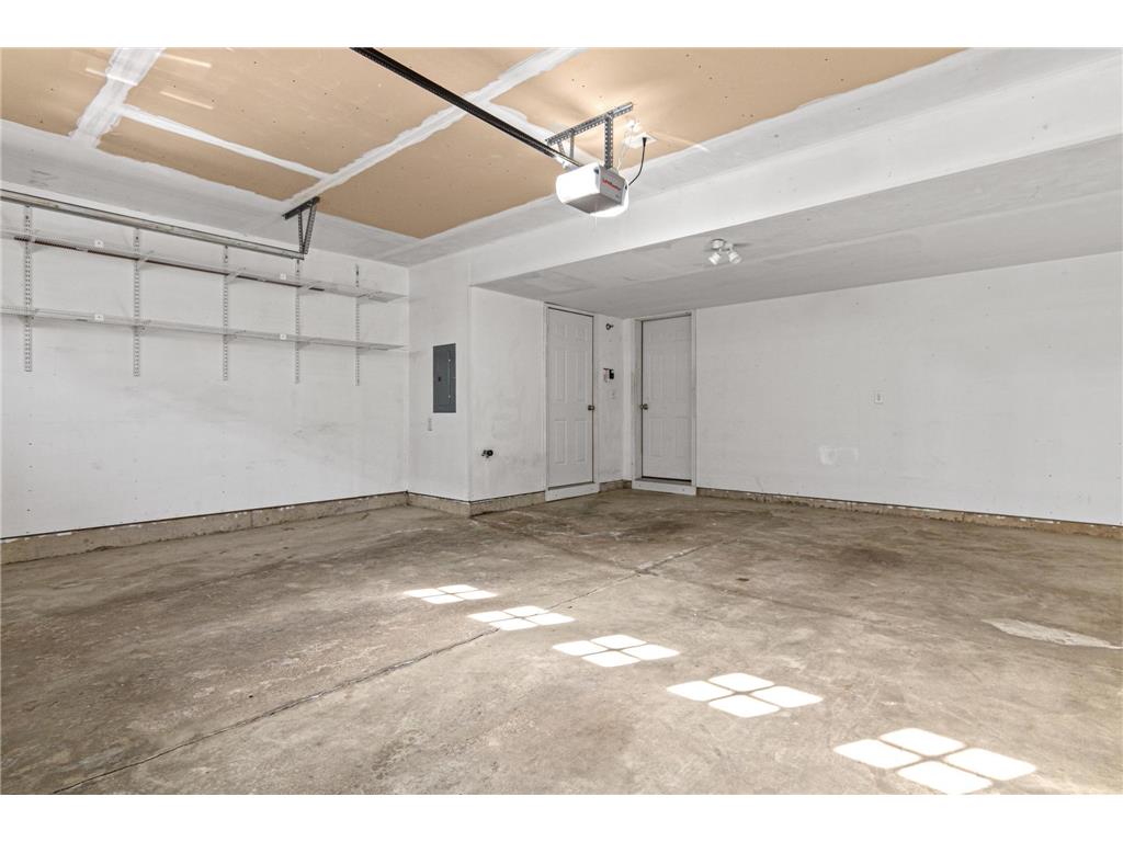 1949 Commonwealth Boulevard #2 Chanhassen MN 55317 7027124 image20