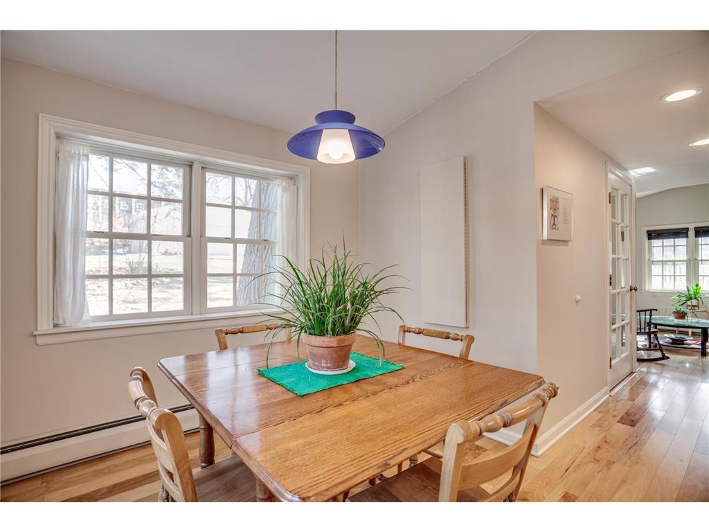 1949 E River Terrace Minneapolis MN 55414 7078761 image25