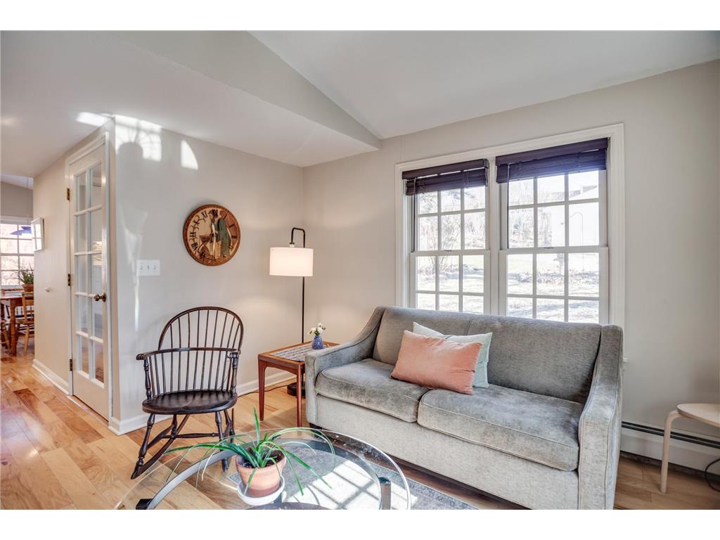 1949 E River Terrace Minneapolis MN 55414 7078761 image30