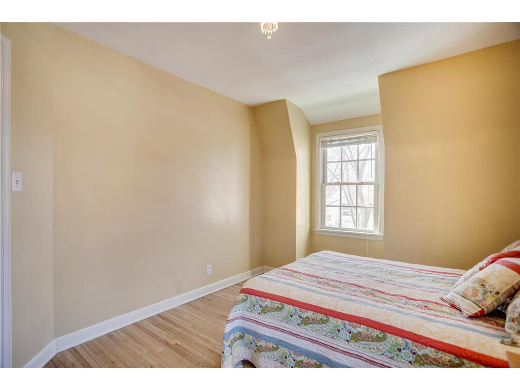 1949 E River Terrace Minneapolis MN 55414 7078761 image41
