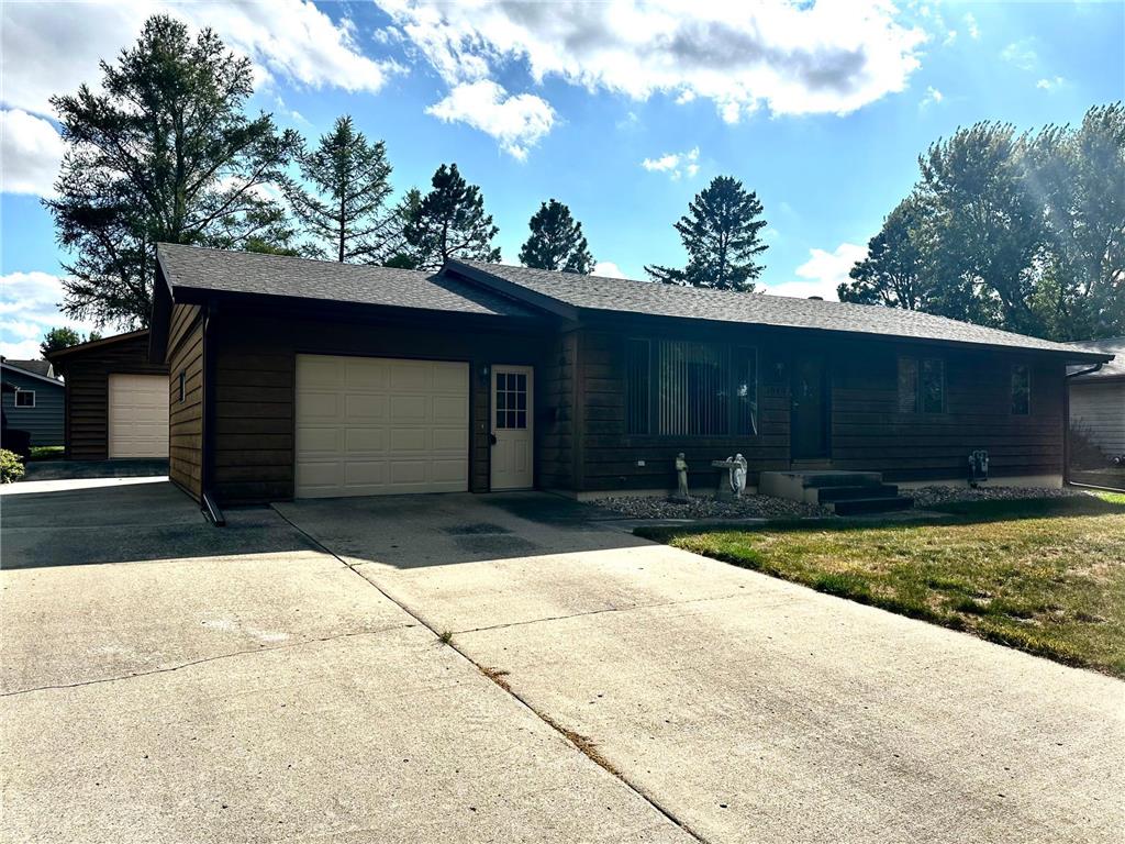 1949 Willow Avenue Worthington MN 56187 6600072 image1