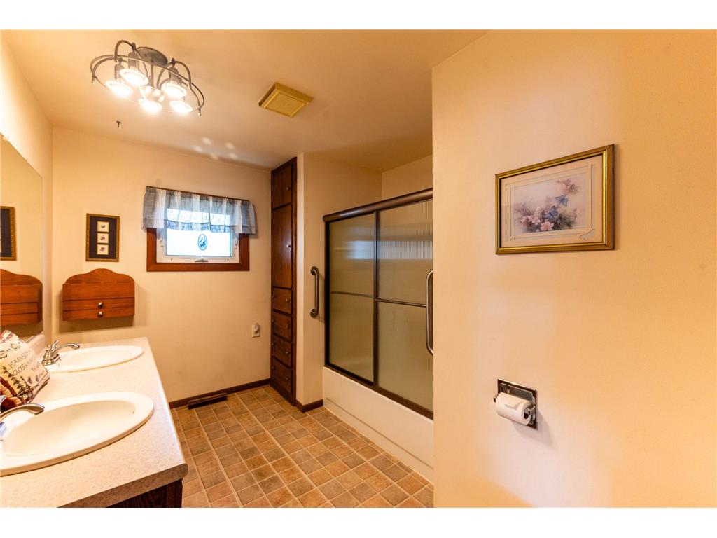 19490 53rd Avenue Lafayette Twp WI 54729 - Wissota 7055224 image18