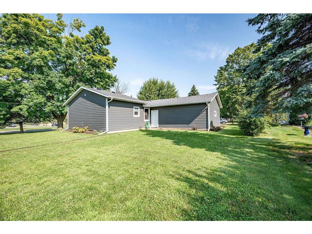 195 W Humble Avenue Ellsworth WI 54011 7033089 image25