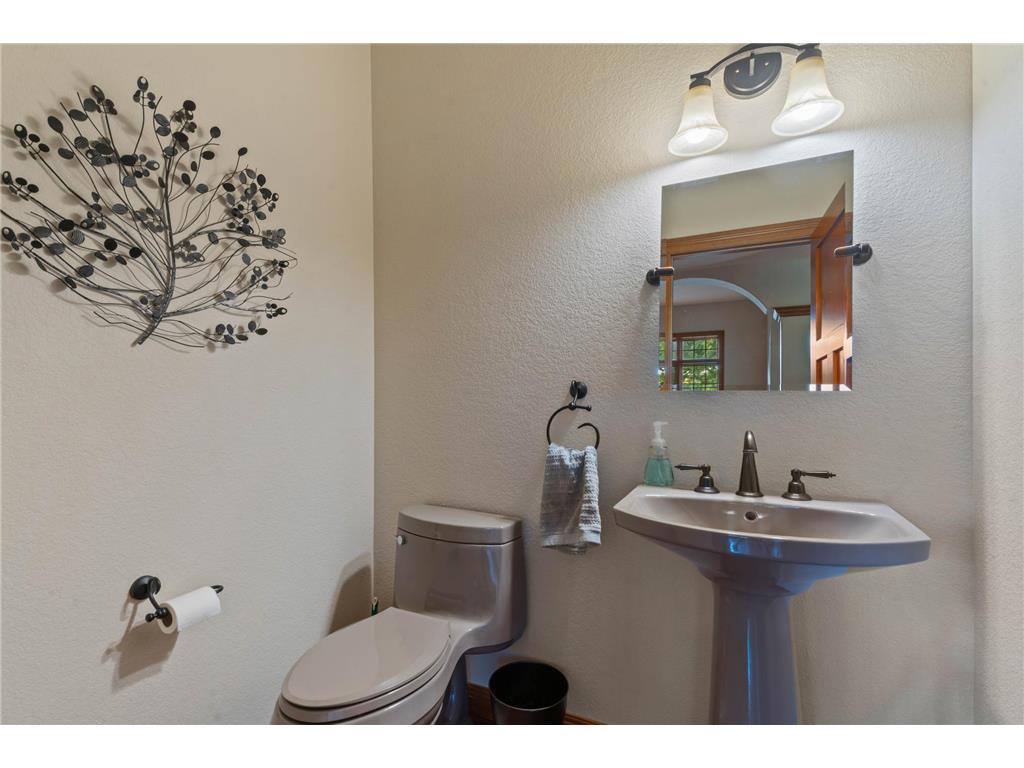 1950 Middle Lane Duluth MN 55811 6784238 image25