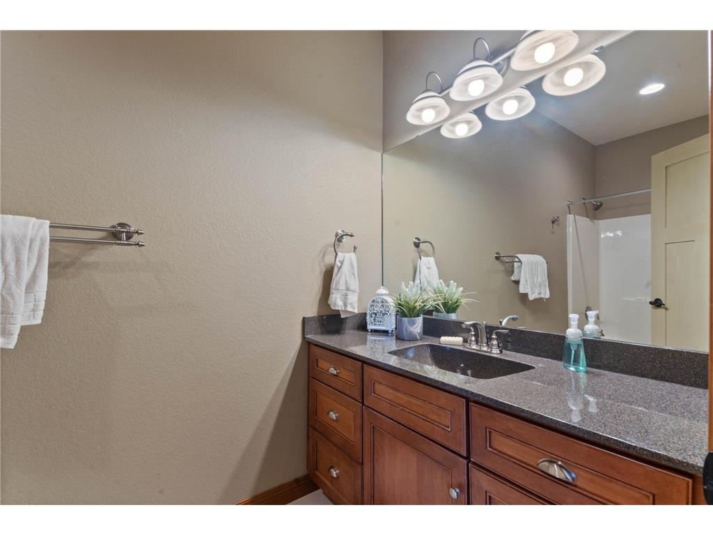 1950 Middle Lane Duluth MN 55811 6784238 image34