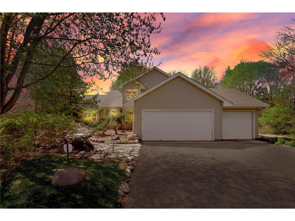 1950 Park Ridge Court Chaska MN 55318 MLS: 6681369 Edina Realty