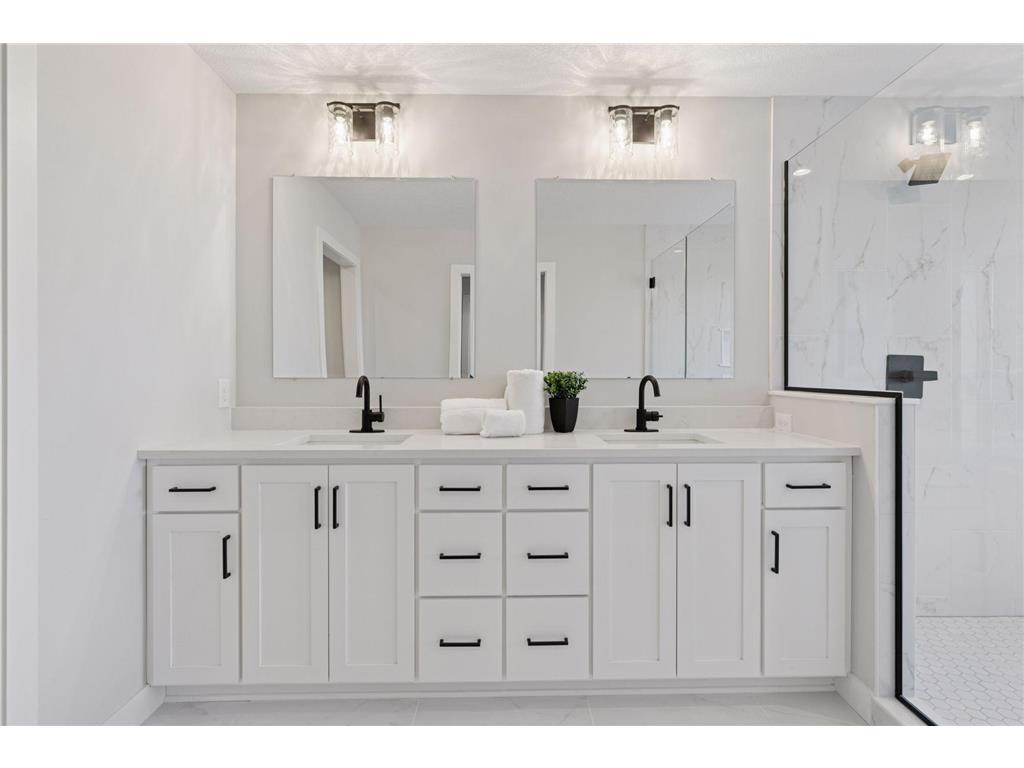 19505 Hamburg Avenue Lakeville MN 55044 6810664 image15